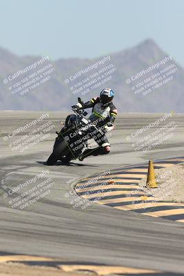 media/Oct-02-2025-Racers Edge (Thu) [[2c91cb6ab3]]/3-B Group/Session 4-Turn 12 (1pm)/